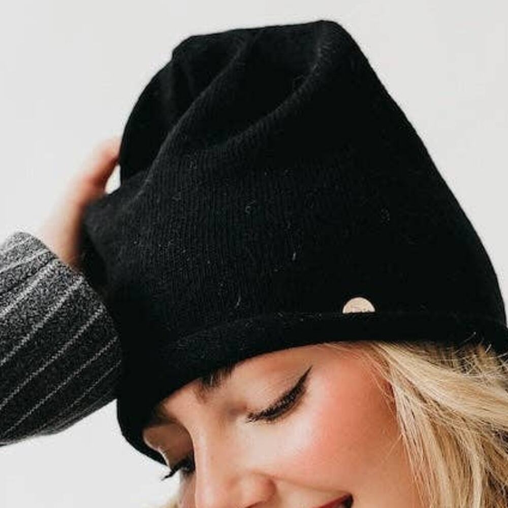 Cashmere Blend Beanie Rolled Edge Black
